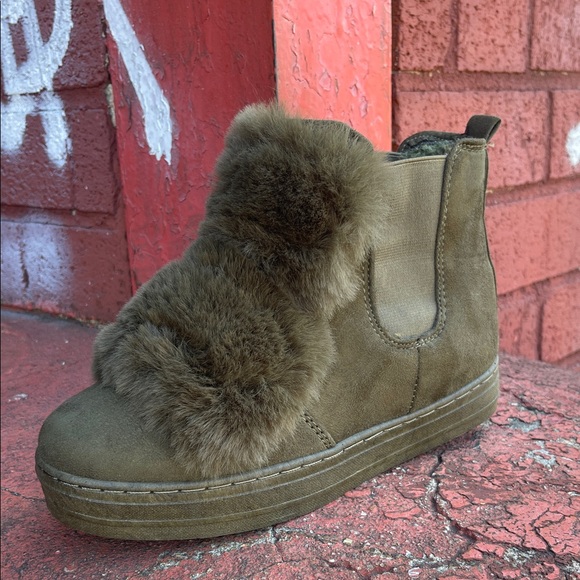 Faux Fur Trimmed Olive Green Ankle Boots - Picture 1 of 7